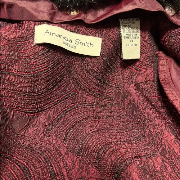 AMANDA SMITH, Brocade Burgundy Two Piece Skirt Suit w/Faux Fur, Size 8, EUC - Picture 6 of 7